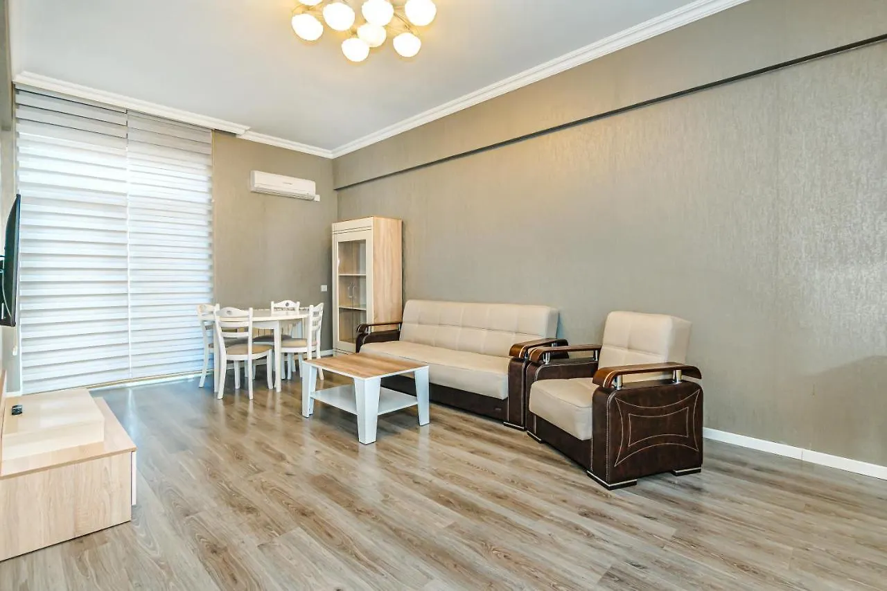 Luxury 2 Room Apartment In The Center Baky