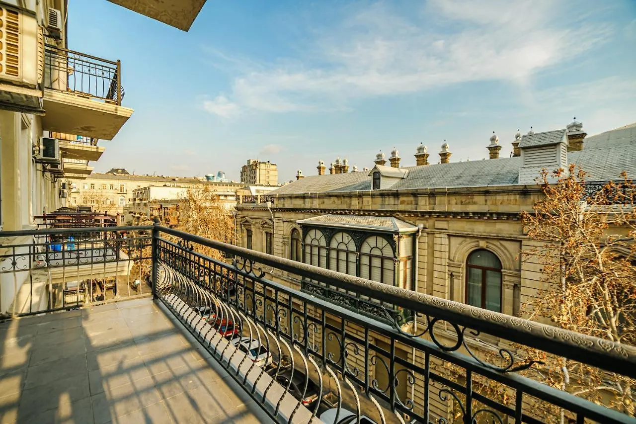 Luxury 2 Room Apartment In The Center Baky Azerbaigian