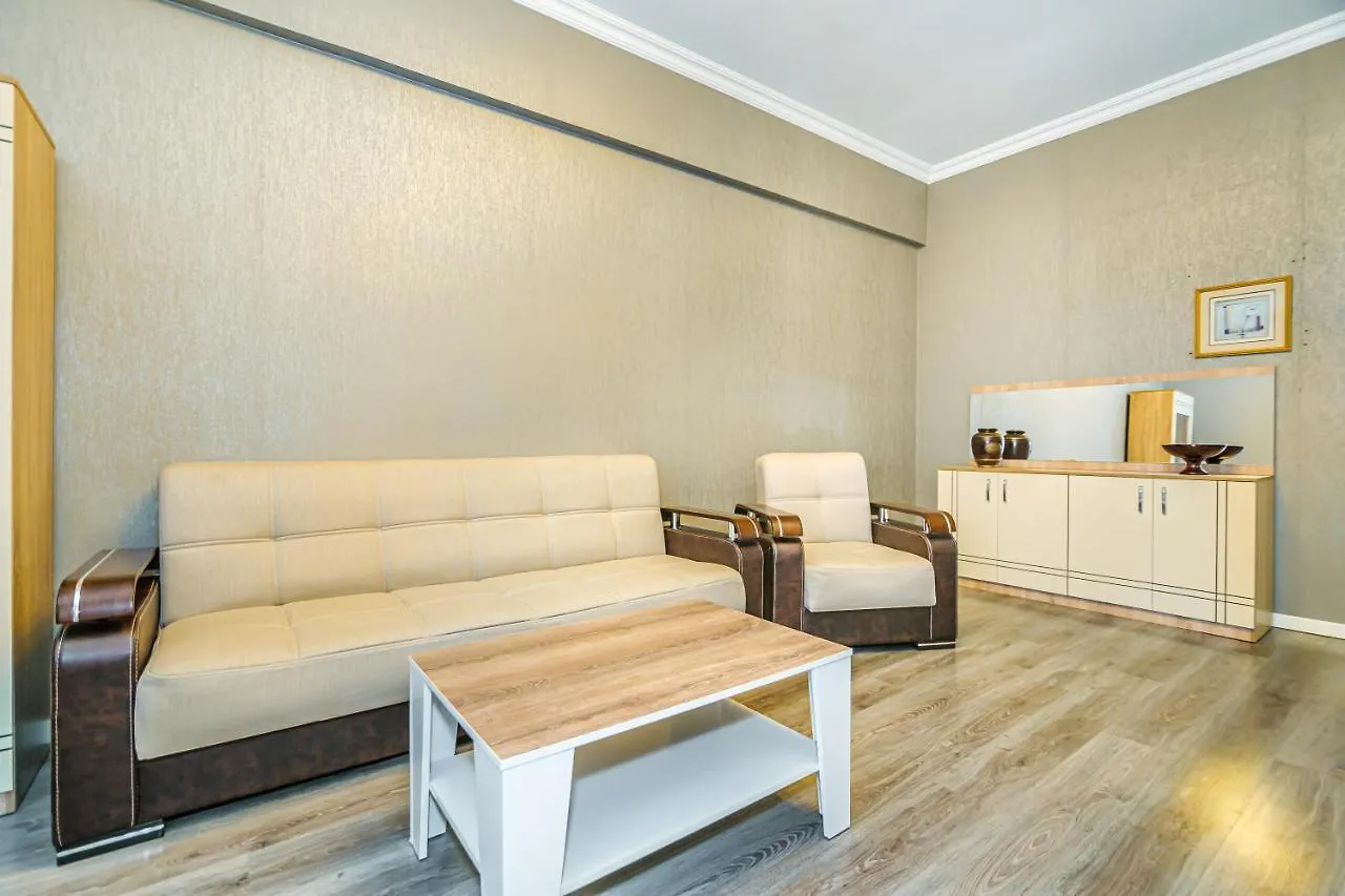 Luxury 2 Room Apartment In The Center Baky